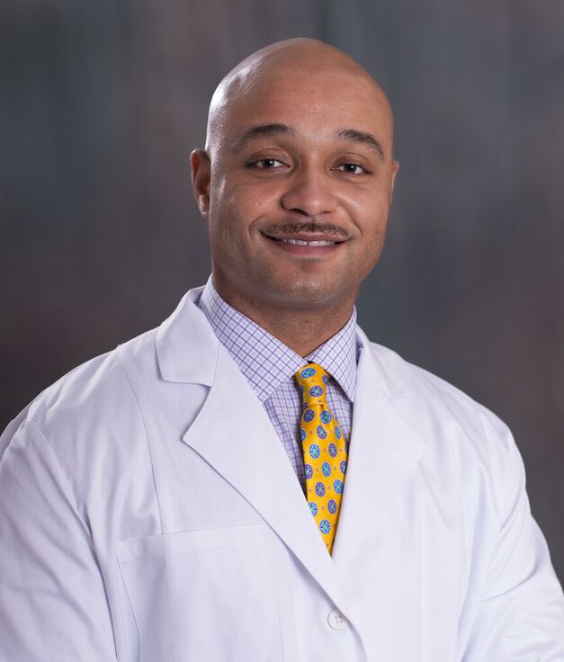 Doctor Urologist أمير